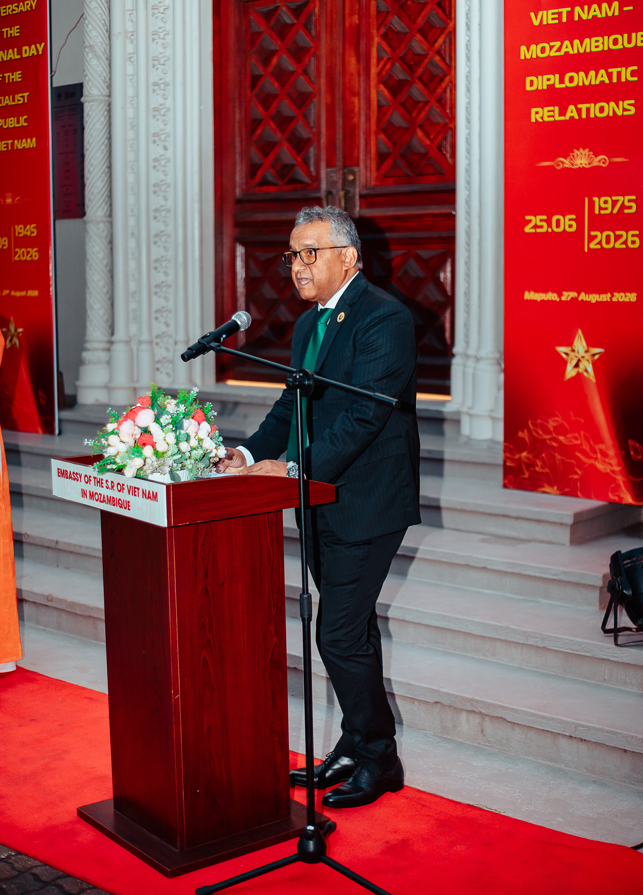 Bộ trưởng Salim Vala phát biểu